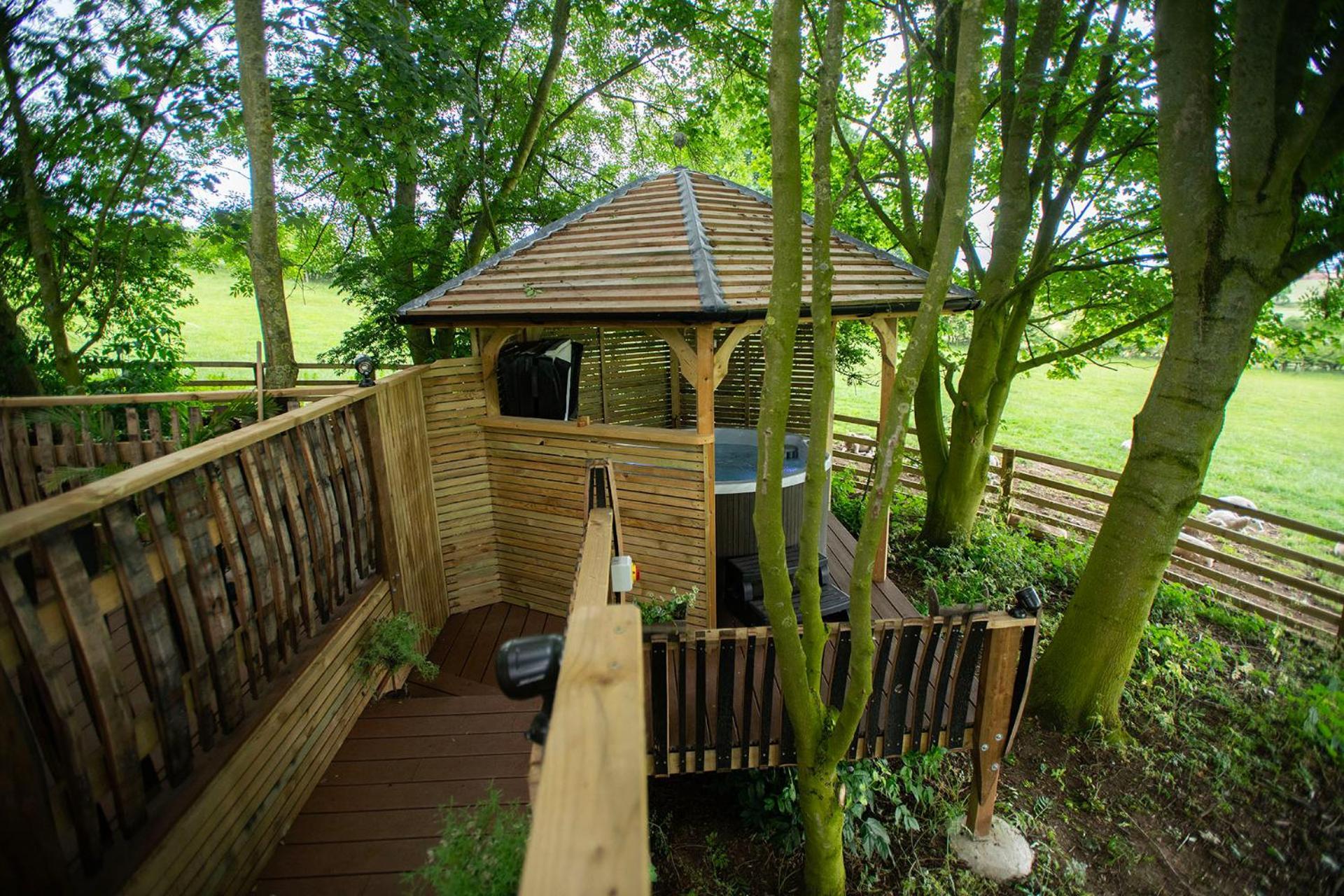 Burtree Country House, Tipi'S, Treehouse & Lodge & House Rooms With Hot Tubs In A Private Garden Thirsk Eksteriør bilde